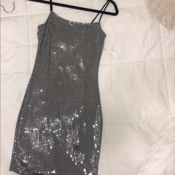 Dresses & Skirts - Dress Dresses & Skirts - Dress